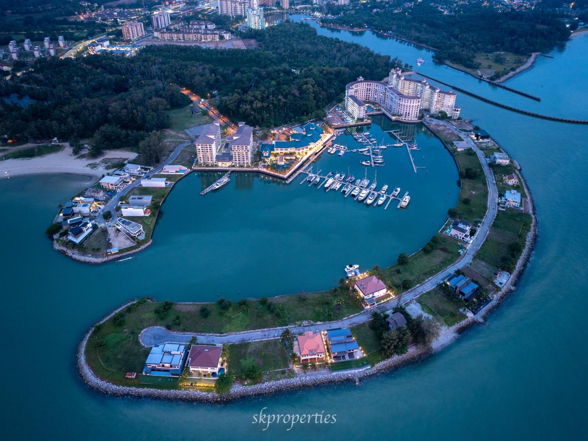 Avillion Admiral Cove Pd Apartment